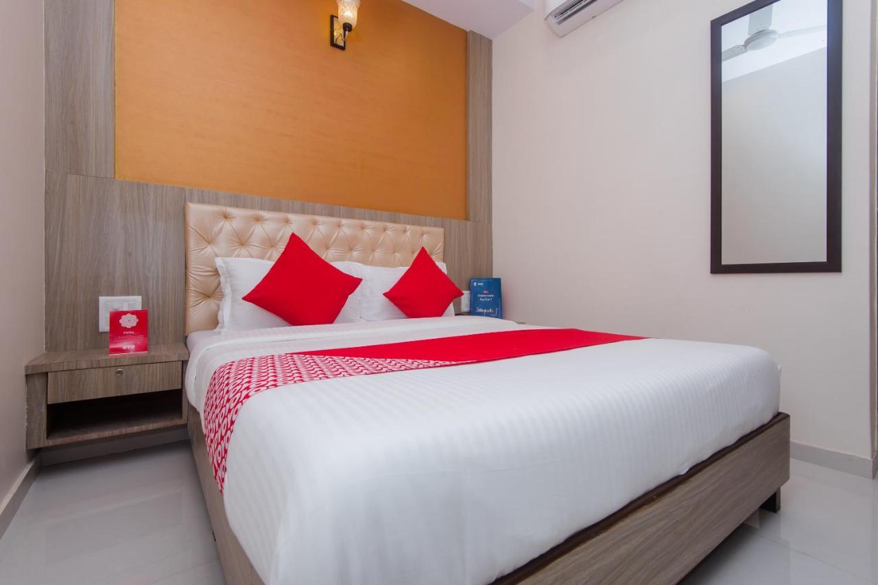 Oyo 14056 Golden Arch Hotel Mumbai Bagian luar foto